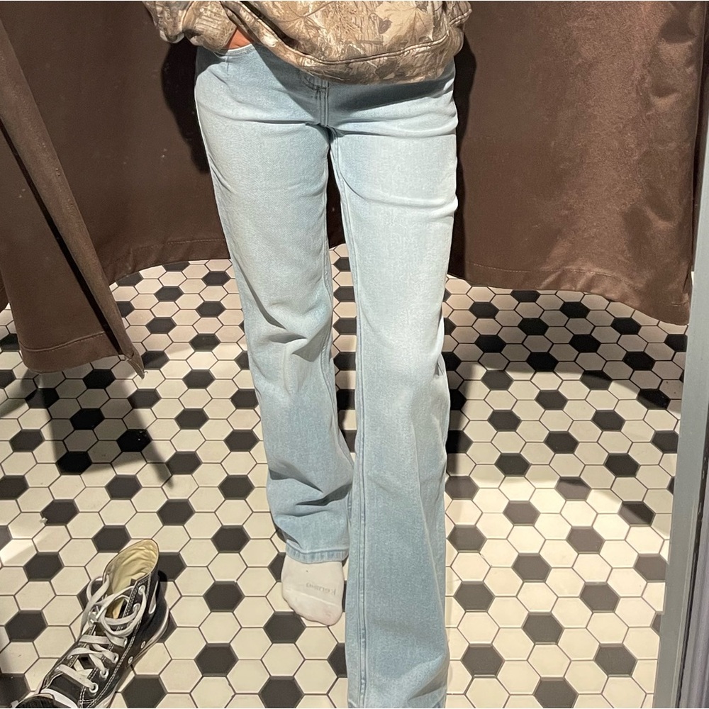 Low-Rise Relaxed Straight Light Wash Jeans